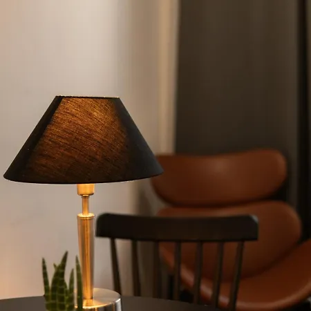 N14 Elegant In With Ac And Parking Братислава