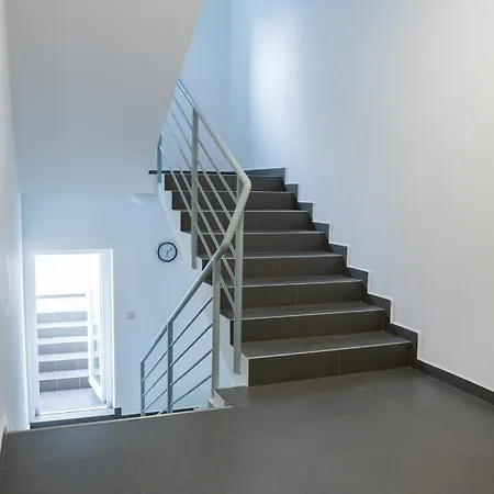 N14 Elegant In With Ac And Parking * Братислава